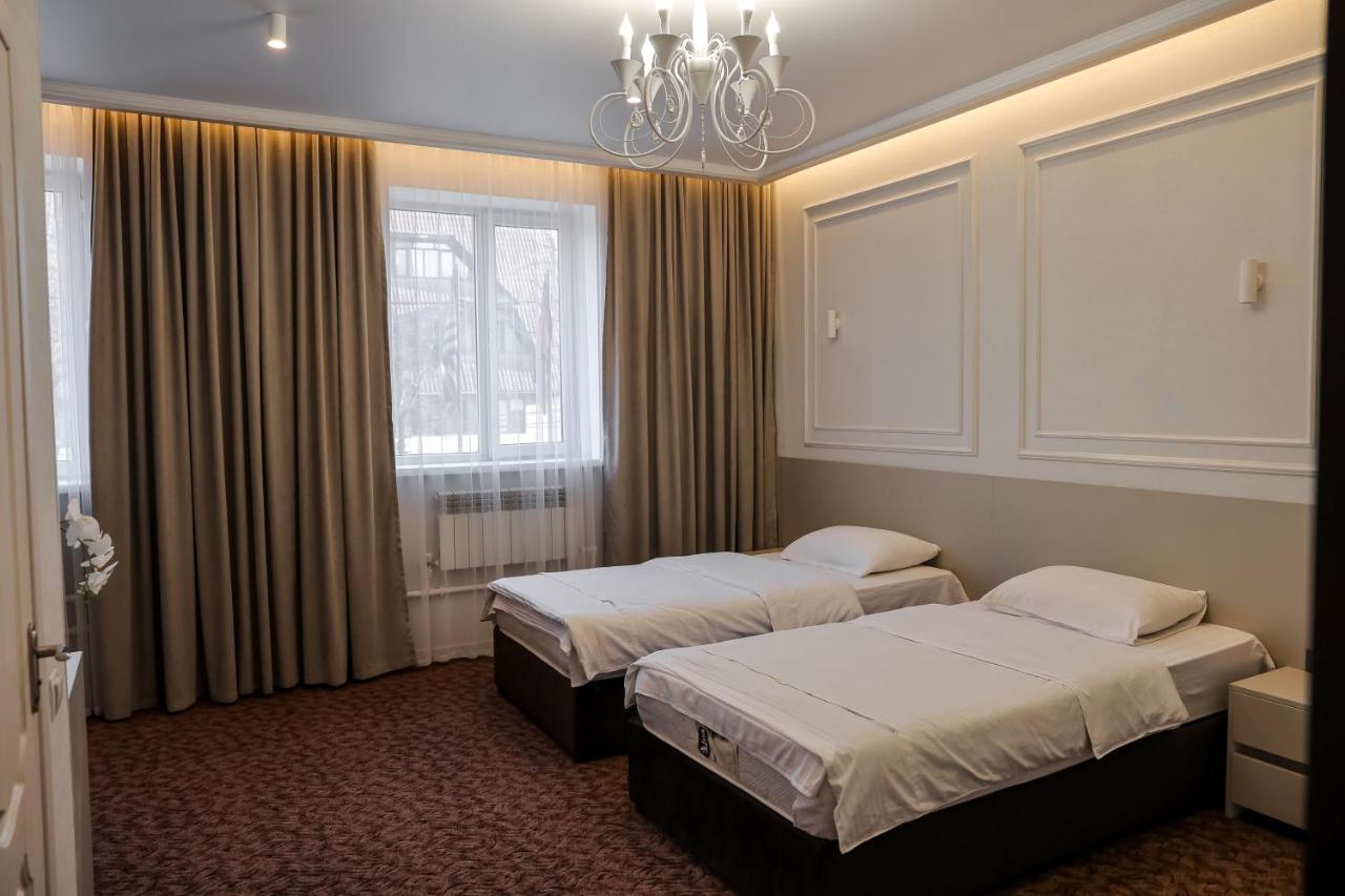 Grand Hotel Бишкек Экстерьер фото