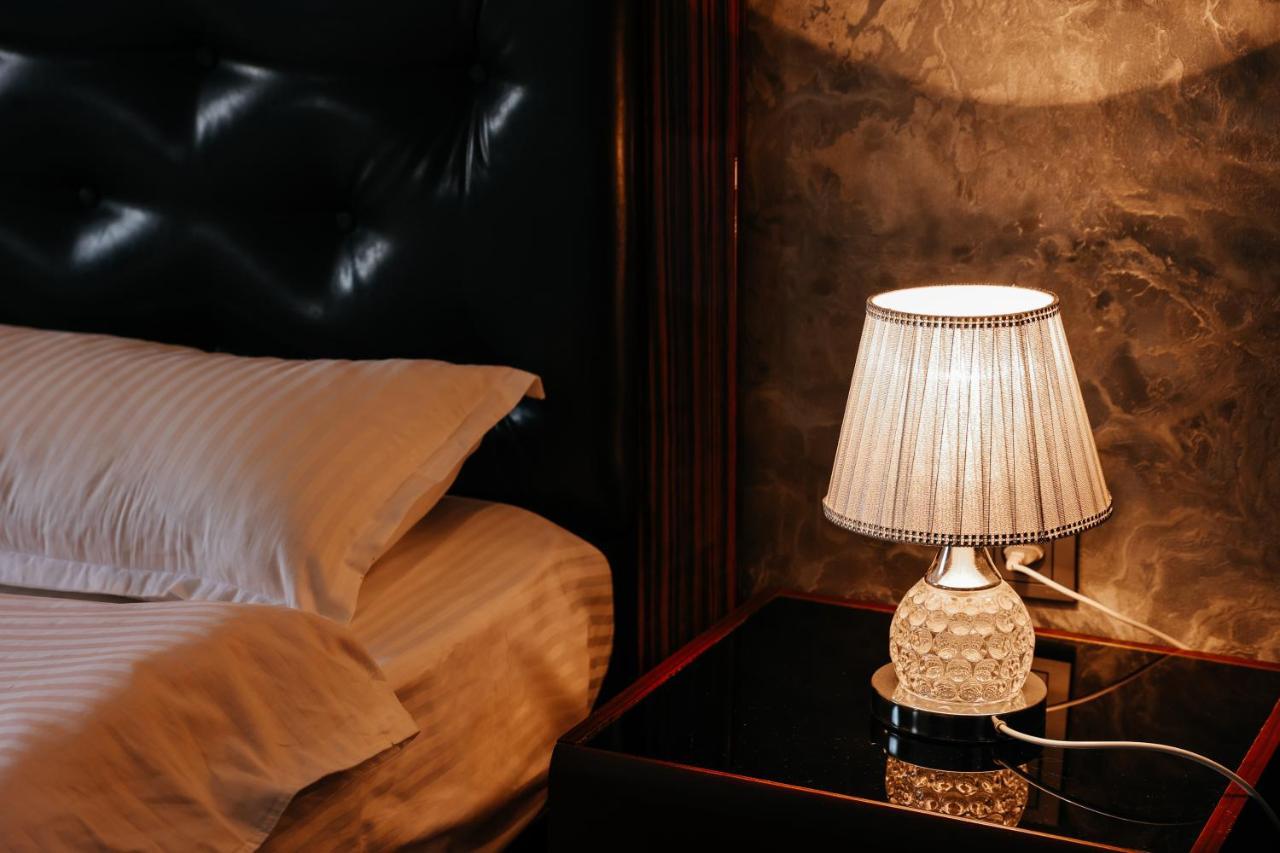 Grand Hotel Бишкек Экстерьер фото